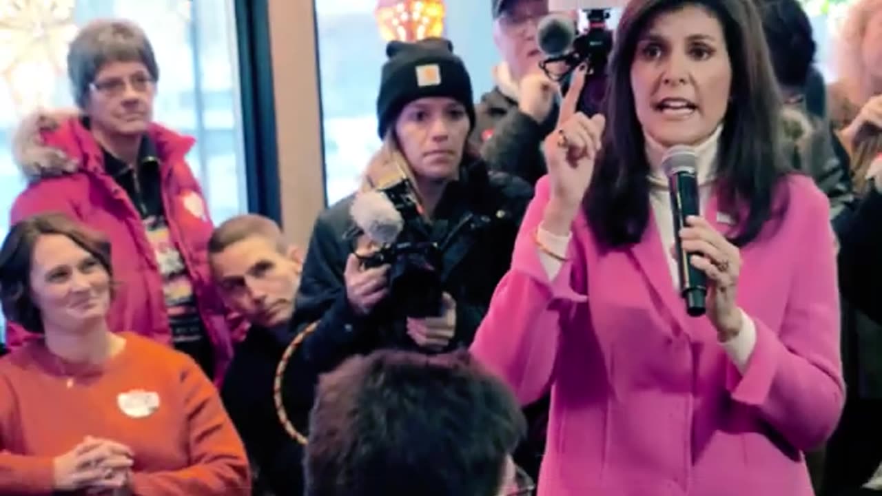 Nicki Minaj praises Trump on Nigeria