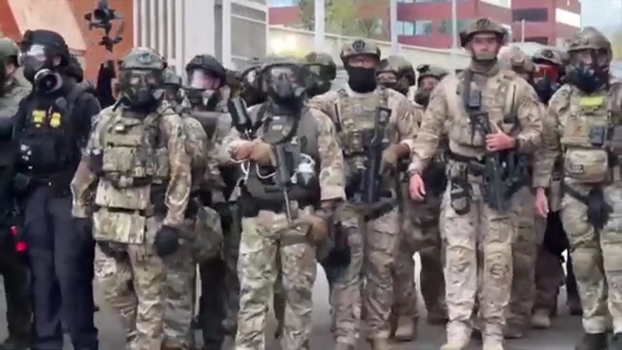 Trump prepares to deploy National Guard soldiers to Chicago