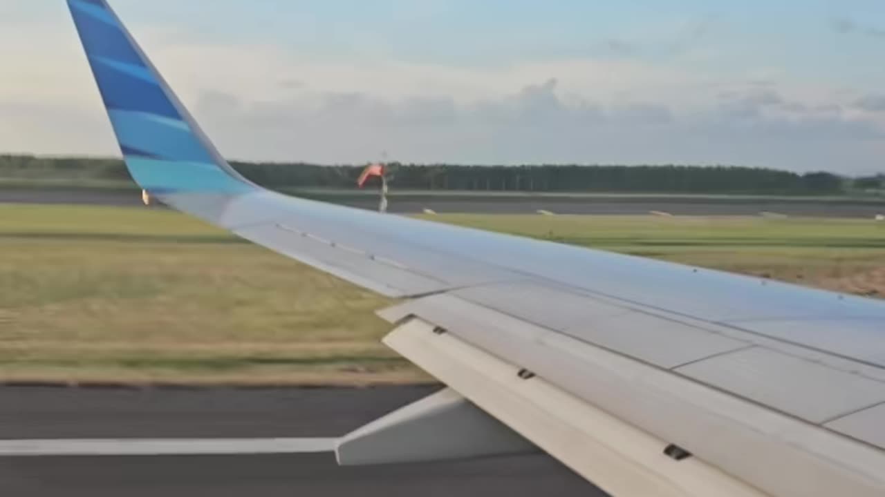 Descent Through the Clouds – Airplane Cabin Landing View | Part 3