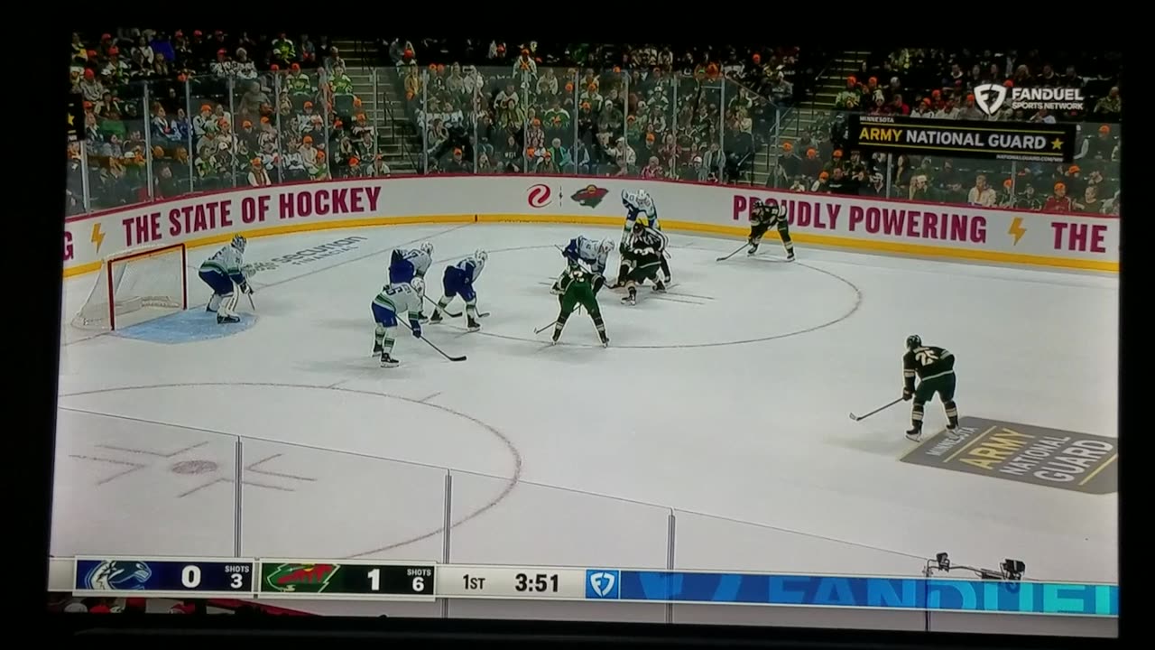 VAN vs MIN - Wild Lead 1-0