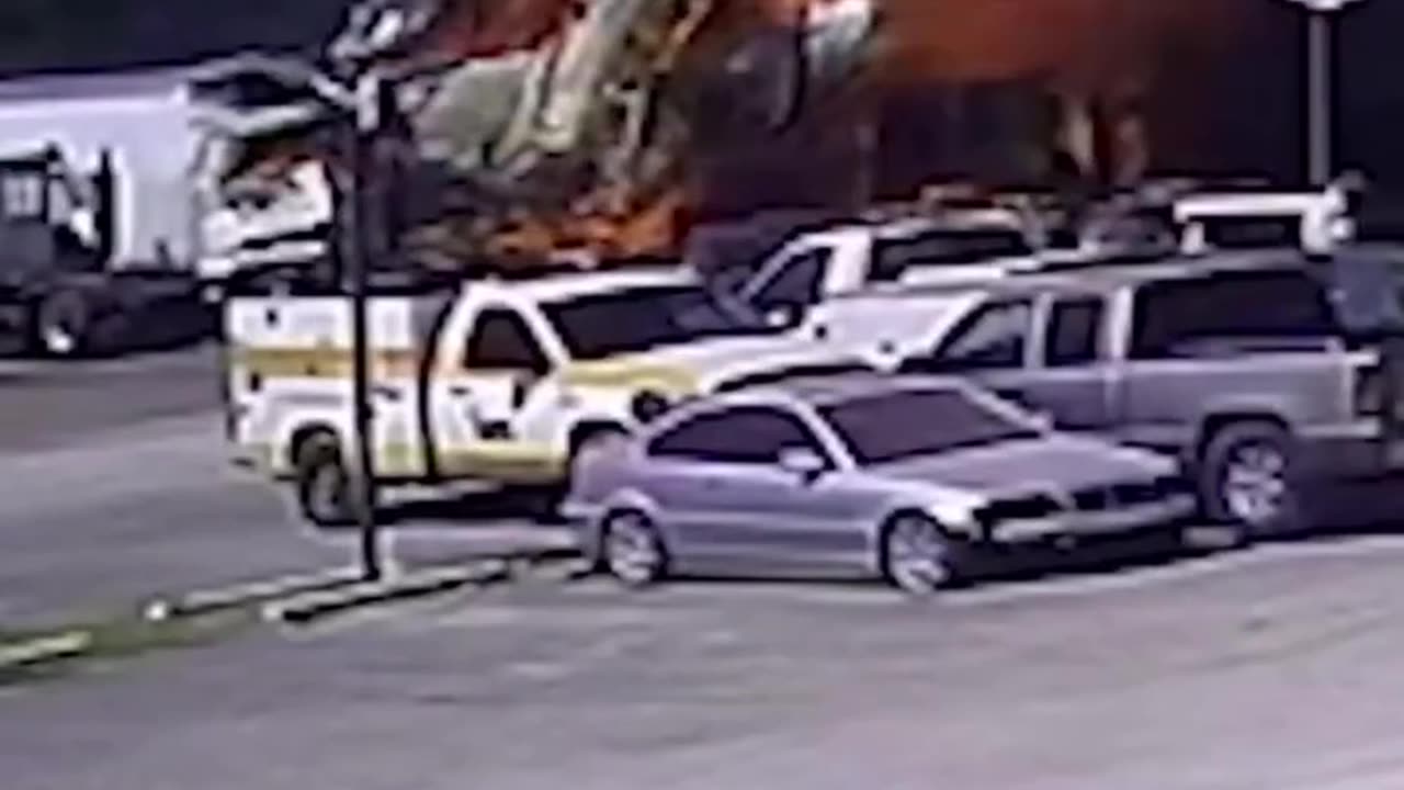 Surveillance video captures the plane crash in Fort Worth, Texas