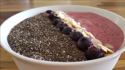 How to Make Yogurt Smoothie Bowl | 2 Delicious Ways