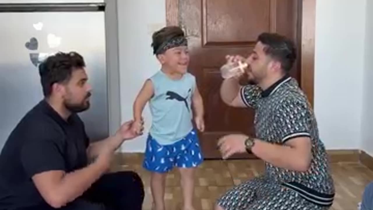 Funny Guy Video-20