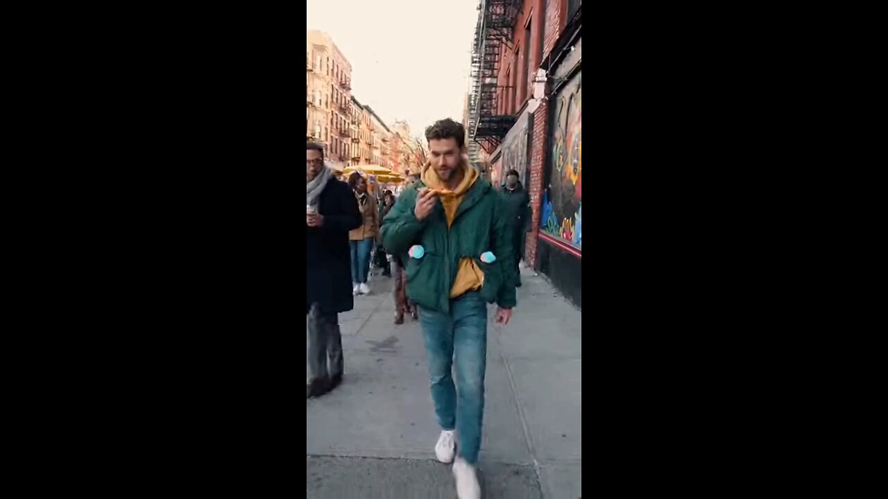 Joseph Martelli Niagara Falls, NY Smashing pizza and cupcakes in a guy's face