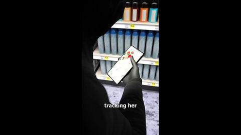 Her boyfriend put airtag in her bag