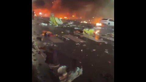 Horrific Footage From Northeast Philadelphia Plane Crash, Debris And Smashed Cars: Part 1
