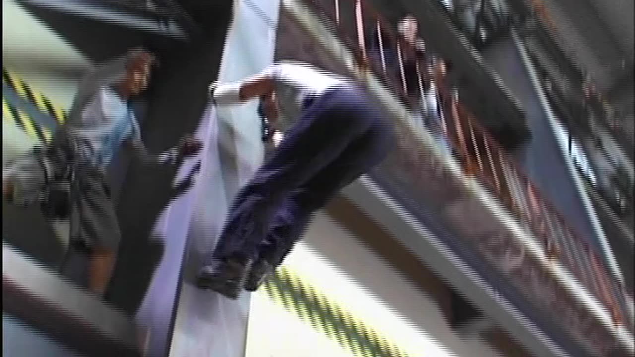 New Police Story - Making of (Part 2) (2004)
