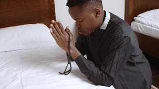 A Powerful Evening Prayer of Surrender and Praise