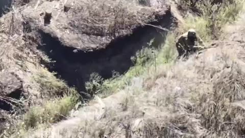 Ukrainian Soldier Was Forces to Abandon His Position Under Heavy Fire