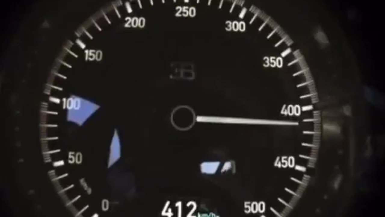 🔥😮 Watch the Bugatti Chiron Smash the Autobahn Speed Record! Pure Adrenaline Rush | FeedMyCuriosity