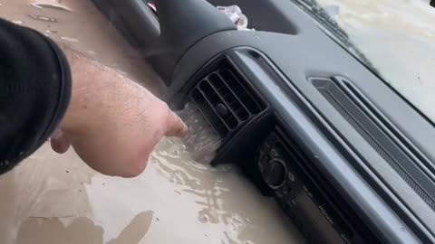 Land Rover Gets Stuck in River