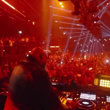 CARL COX PLAYING HORATIO - EVERY LITTLE THINGS IN PERU