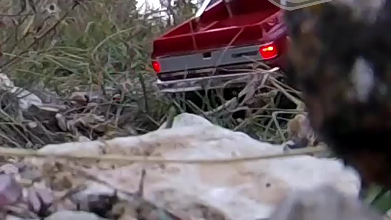 What's WRONG with this picture? 🤔 TRX4m High Trail 1979 Chevrolet K10 Cheyenne! 😎 SUBSCRIBE!