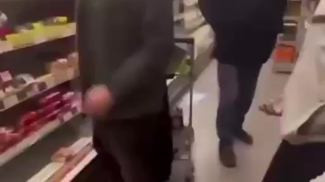Black attacks White girl on train