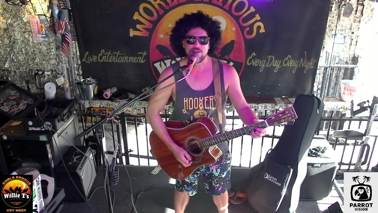 LIVE Music Everyday!