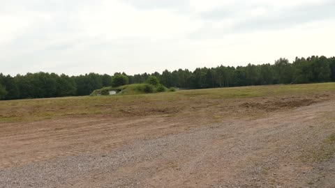 Leopard 2 Tank Drive By At Full Speed