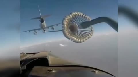 How to refuel an airplane in mid-air ✈️😱