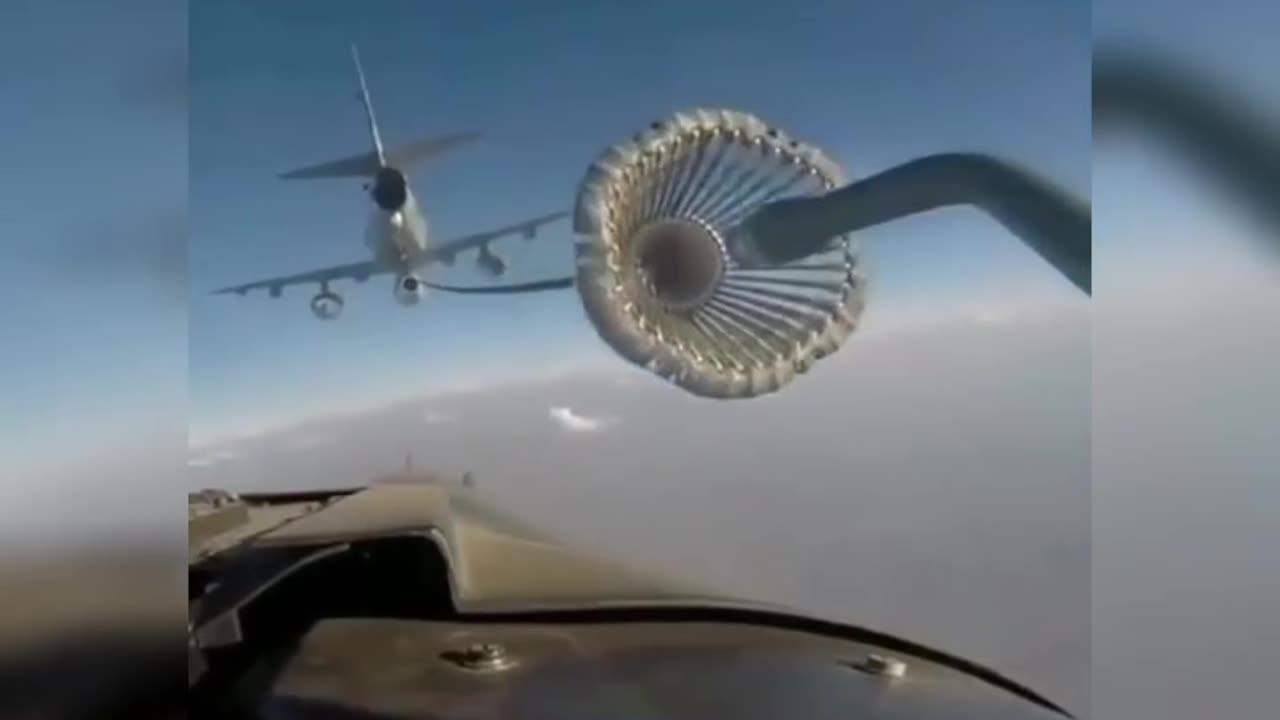 How to refuel an airplane in mid-air ✈️😱
