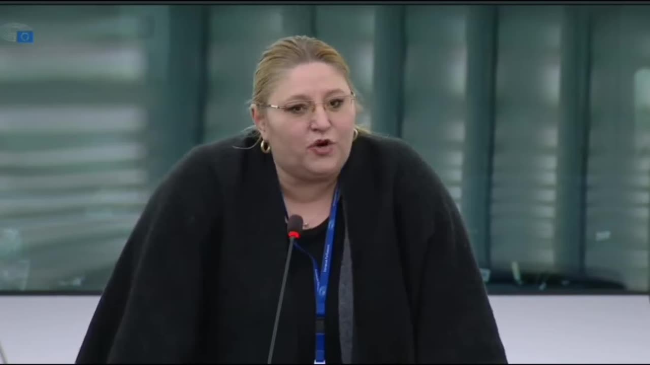 DREPTURILE OMULUI CALCATE IN PICIOARE DE UE, URSULA TREBUIE SA PLĂTEASCĂ!
