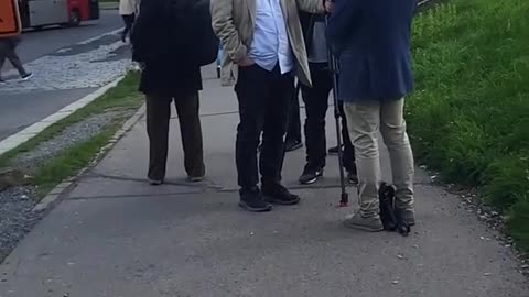 Fialův komparz do Brna