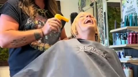 Pranking in the hair saloon