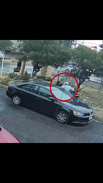 Robo frenado: delincuentes escapan tras no poder llevarse el auto