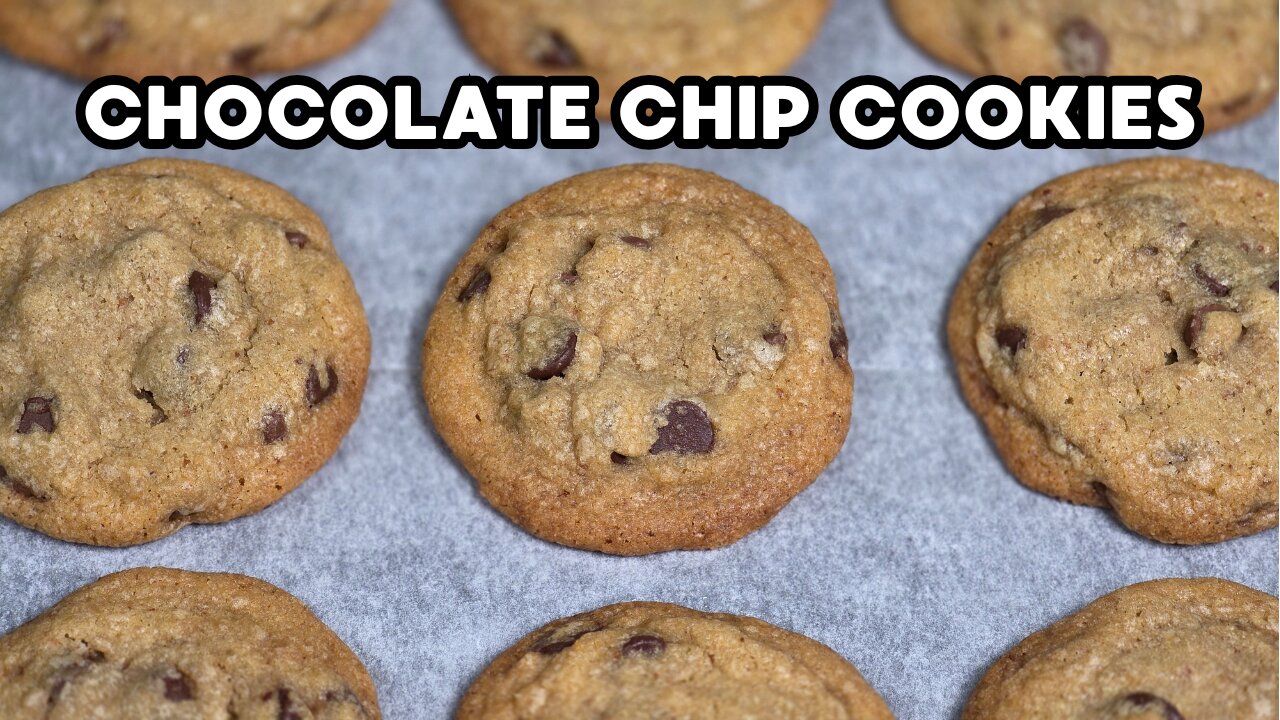 Chewy & Crispy Chocolate Chip Cookies