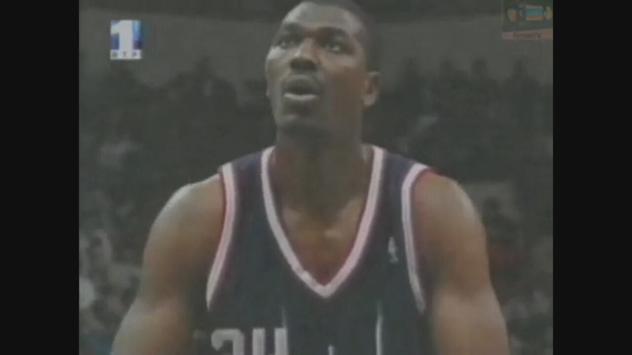 Hakeem Olajuwon 15 Points @ Timberwolves, 1999-2000.