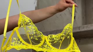 🔥💛 Hot And Sexy In Yellow 💯🔥