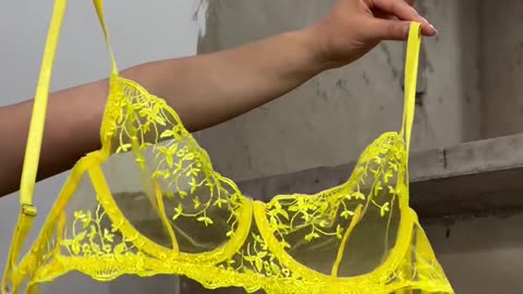 🔥💛 Hot And Sexy In Yellow 💯🔥