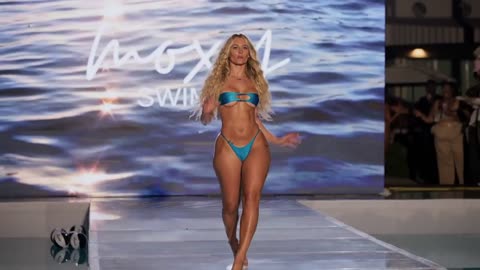 ABBY SEIDAL IN SLOW MOTION