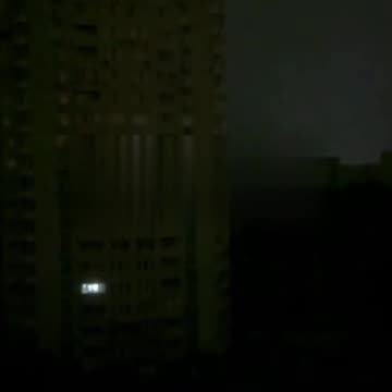 Overnight Strikes Shut Off All the Lights in Kiev