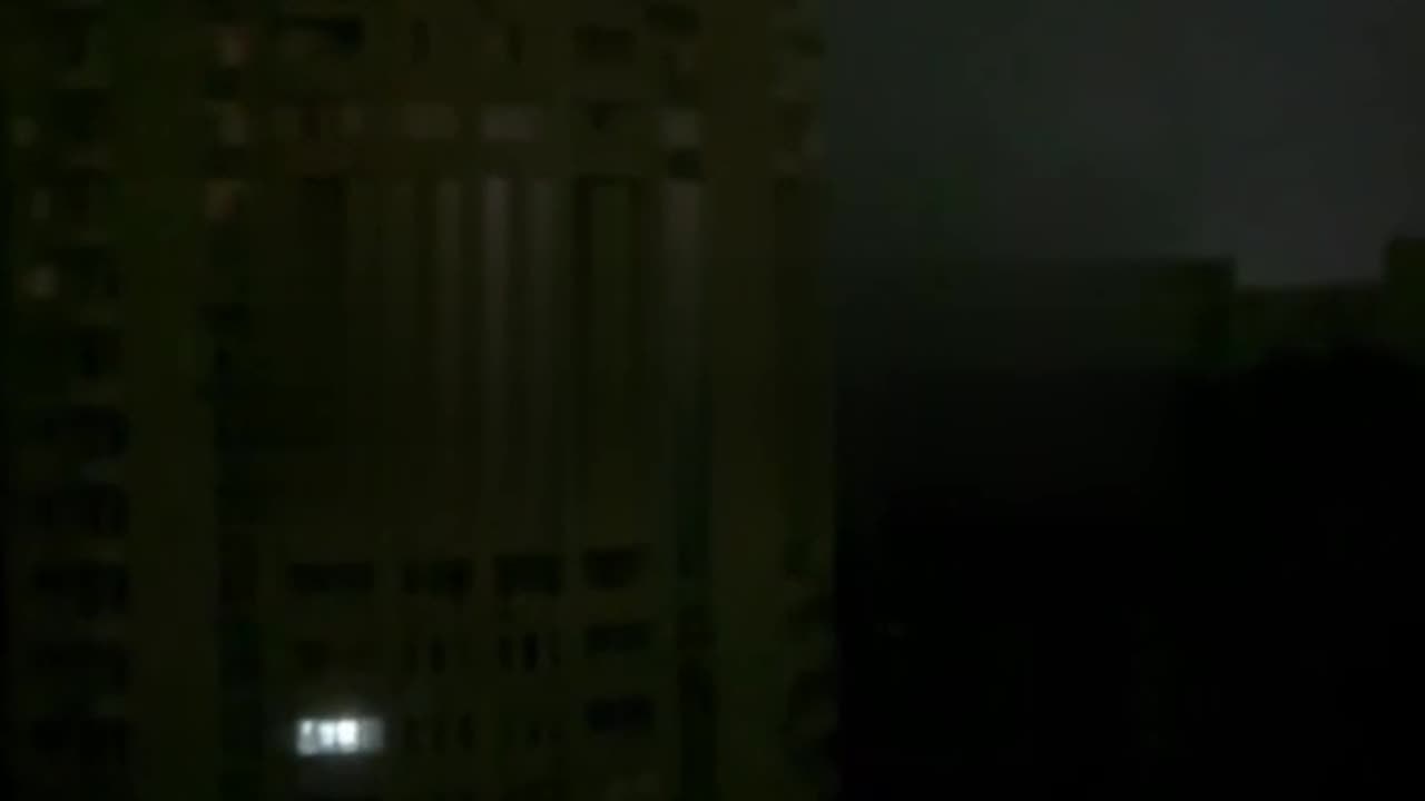 Overnight Strikes Shut Off All the Lights in Kiev