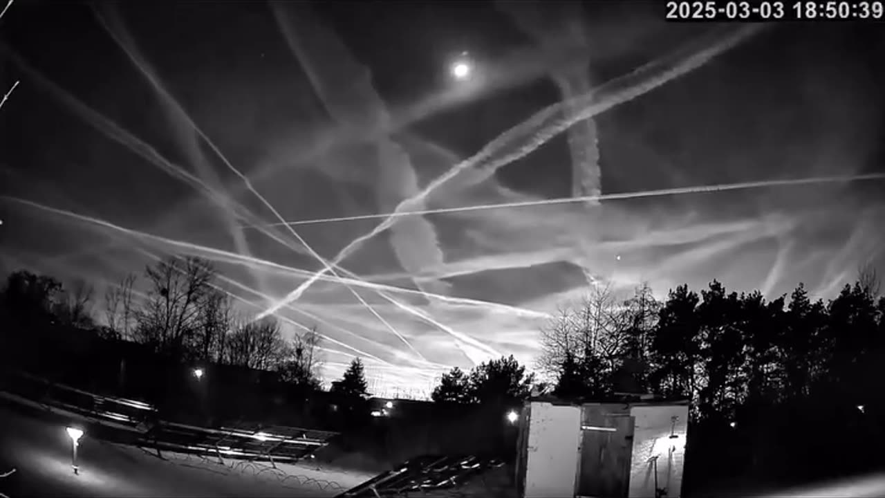 Night-time Chemtrails