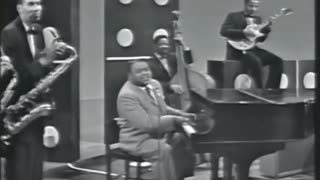 Highlights - Fats Domino – Let The Four Winds Blow (Live 1962 Performance)