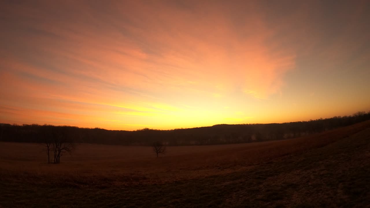 Sun ☀ Rise 1 5 26 37f/3c