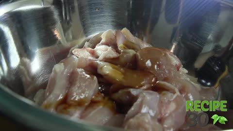 Thai Chicken Stir-Fry in 30 Seconds | Quick & Flavorful 🍗🌶️