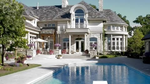 Celebrities houses before & after Fame