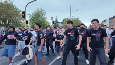 NZ... Haka Flash Mob Stand Against Woke Rubbish