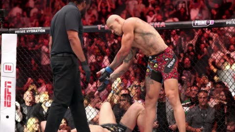 Alex Pereira DESTROYS Magomed Ankalaev!