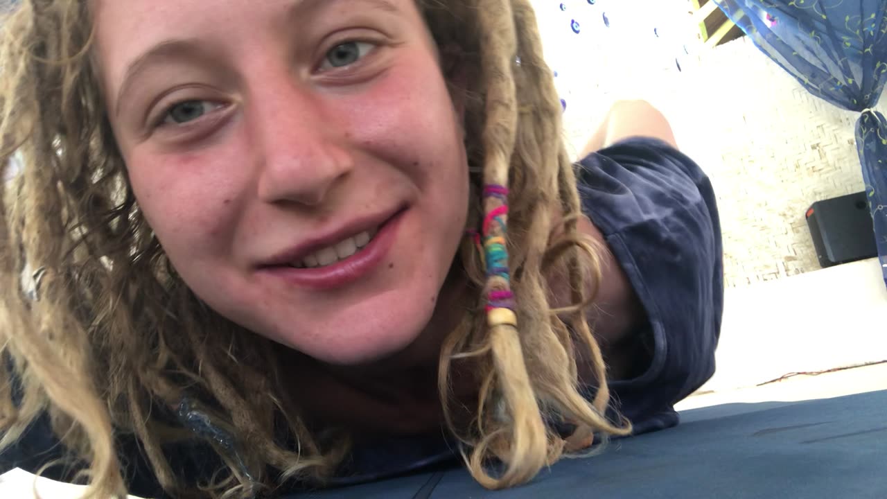 Recovering from the sun☀️#goa #india