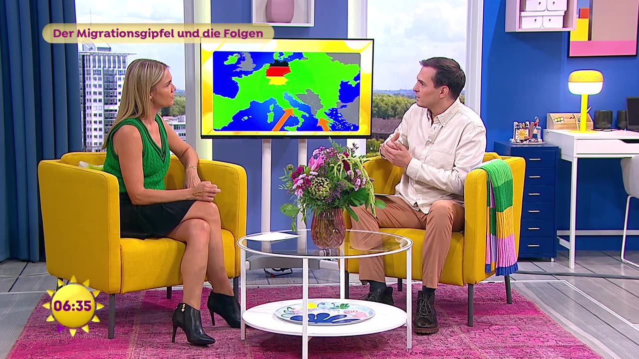 Alina Merkau sexy SAT.1-Frühstücksfernsehen (4)