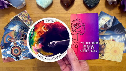THEY'RE COMING TOWARDS YOU WITH A LOVE OFFER AND TO TELL YOU THIS!! 💍 (LOVE TAROT READING) ♥️