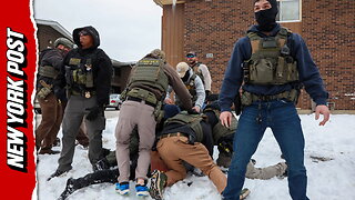 Illinois neighbors erupt on federal agents in wild standoff: 'How dare you!'