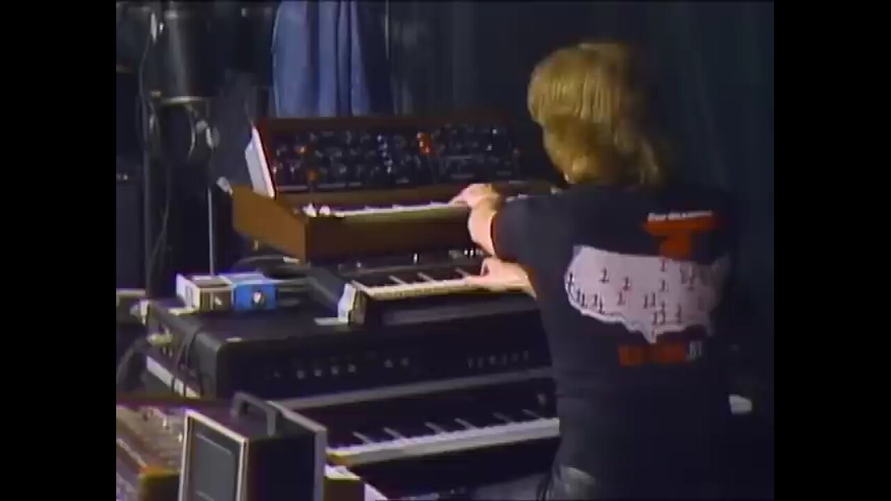 🎹☝🏻🎸🏟️🎤🤘🏻🥁 ABSO-ROCKIN'-LUTELY! 'MR. CROWLEY' 'OZZY OSBOURNE' 'BLIZZARD OF OZZ' (LIVE 1981)