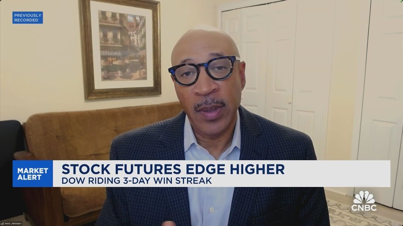 Johnson: I'm not concerned because global liquidity will re-accelerate.