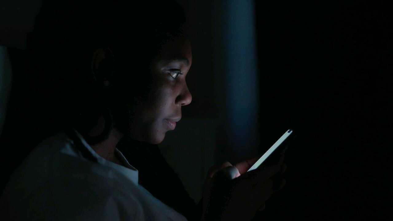 THE DARK SIDE OF DOPAMINE: HOW SOCIAL MEDIA IS REWIRING YOUR BRAIN *A Cinematic Short Documentary*