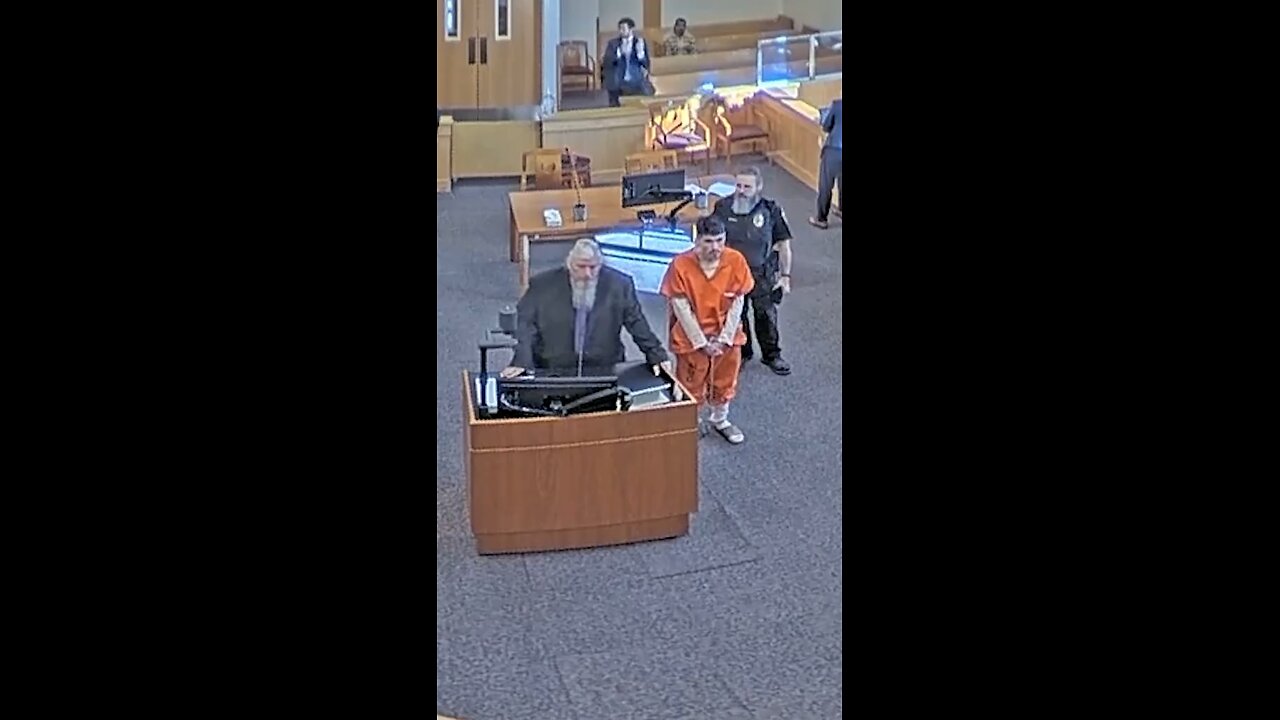 Chaos breaks out in courtroom as family lunges at suspect 😯