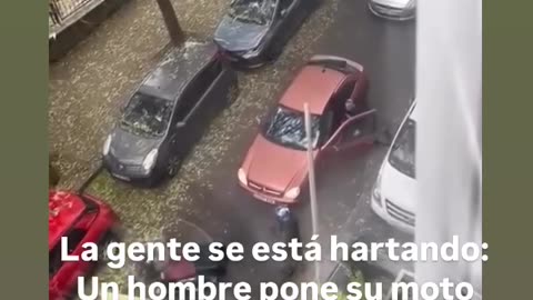 Un hombre agrede a un motorista magrebí en Córdoba (España)