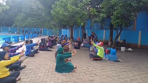 Aquatic elderly healthy happy together